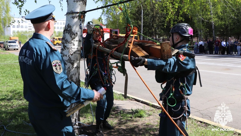 В «Губернаторской кадетской школе-интернате МЧС России» прошел  День открытых дверей